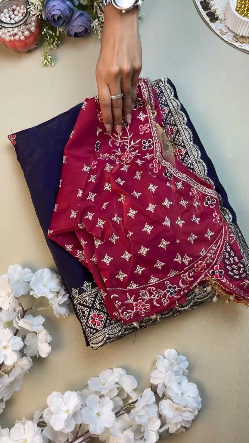 Royal Indigo & Magenta Peacock-Motif Hand-Embroidered Saree Set - Image 2