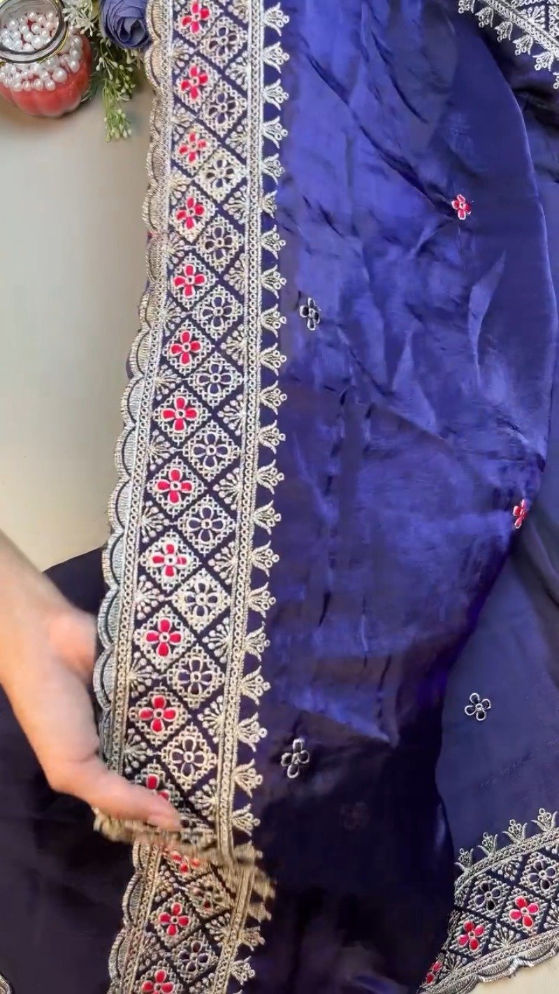Royal Indigo & Magenta Peacock-Motif Hand-Embroidered Saree Set - Image 4