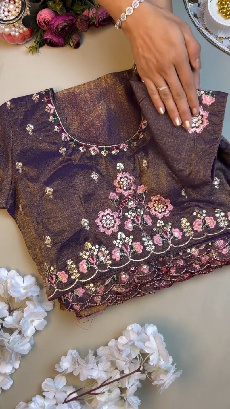 Royal Amethyst Shimmer Organza Saree & Embroidered Blouse Set - Image 2