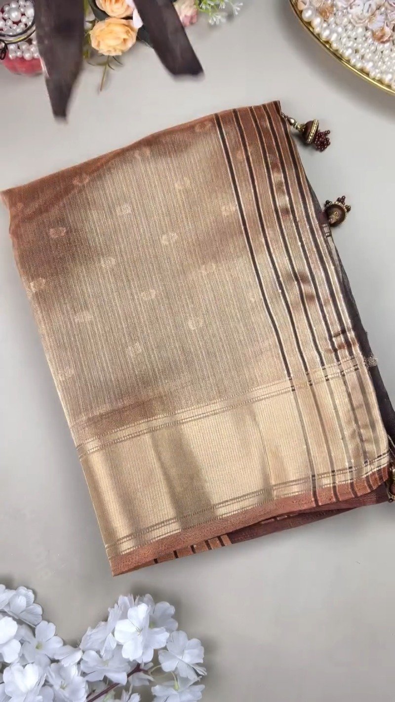 Chocolate Brown Lustrous Silk Saree with Polka Dot Blouse – Timeless Elegance in Every Drape - Image 4