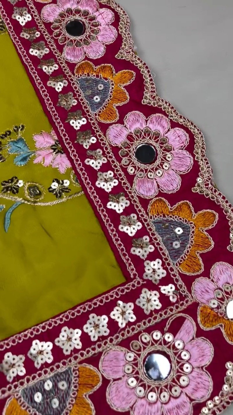 Olive & Fuchsia Embroidered Saree Ensemble – Available in Olive-Fuchsia & Blue-Fuchsia - Image 4