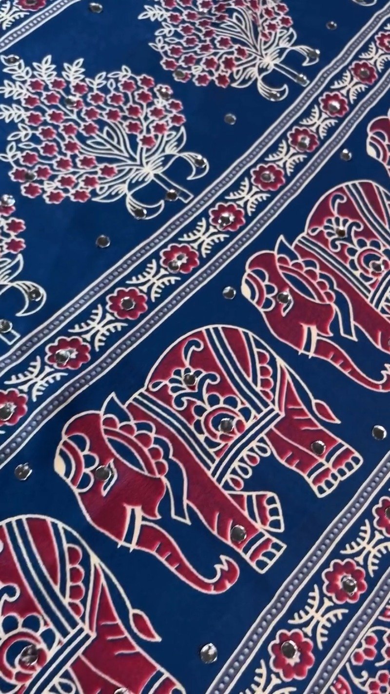 Royal Blue Elephant Motifs Ethnic Saree with Mirror Work Detailing - Image 4