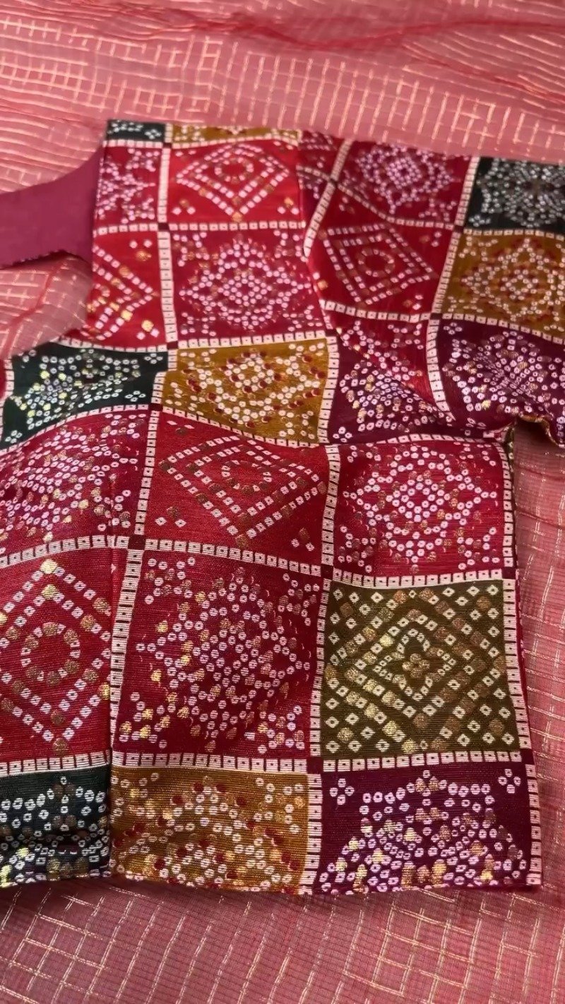 Scarlet Red Bandhani Appliqué Chanderi Saree with Embellished Border - Image 4