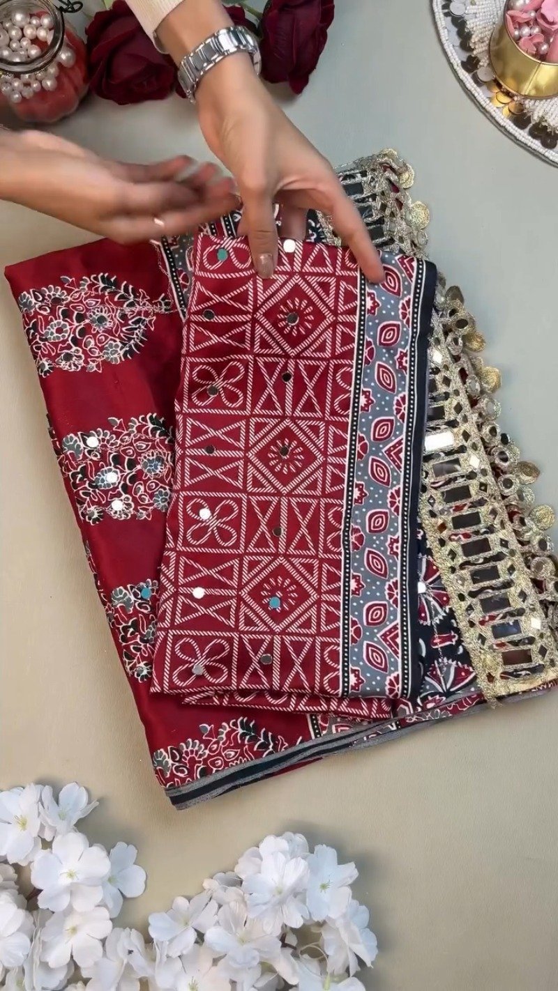 Regal Mirror-Work Ethnic Ensemble in Crimson & Ebony – Available in Dual-Tone Prints - Image 2