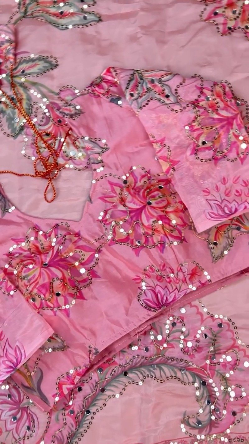 Enchanting Rose Pink Floral Sequin Mirror-Work Saree Set with Unstitched Blouse Piece - Image 4