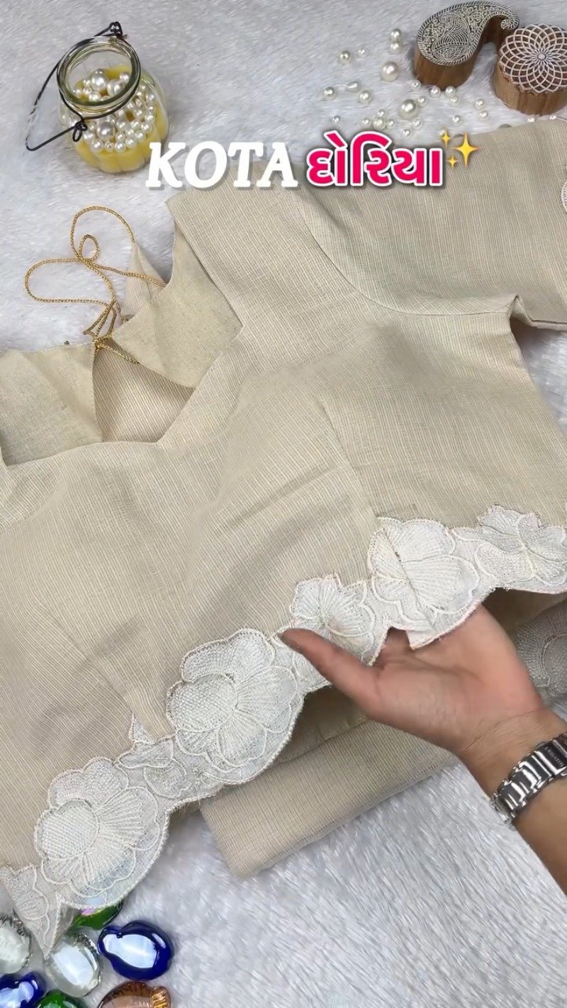 Ethereal Ivory Scalloped Kota Doria Ethnic Set with Floral Embroidery - Image 3