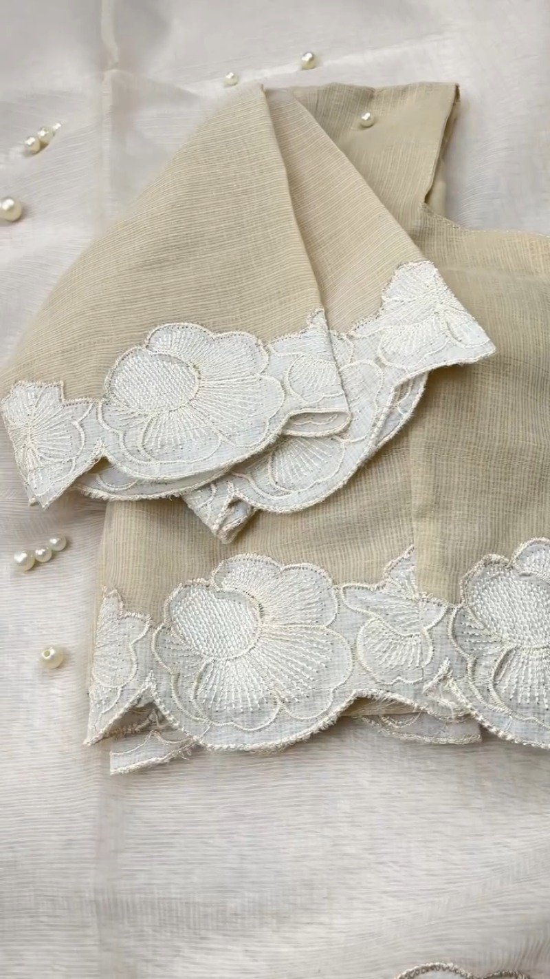 Ethereal Ivory Scalloped Kota Doria Ethnic Set with Floral Embroidery - Image 5