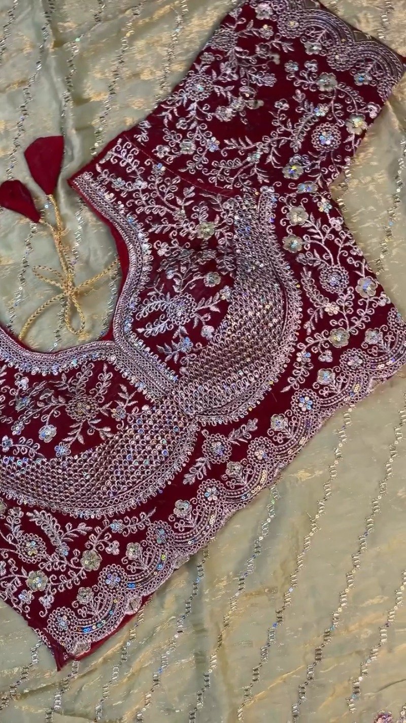 Royal Velvet & Shimmer Organza Ethnic Set with Intricate Sequins Embroidery - Image 5