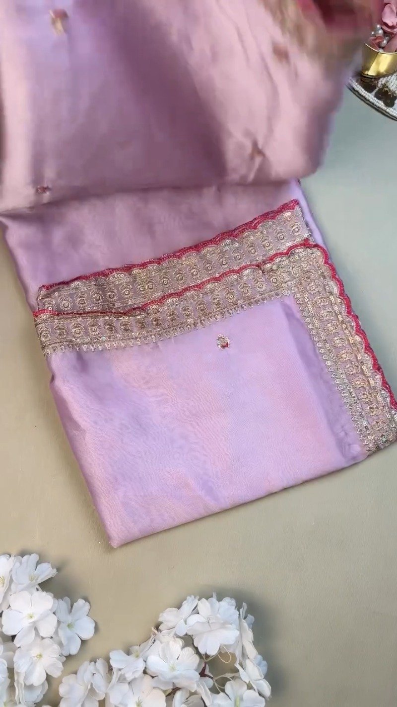 Royal Magenta & Pastel Lavender Embellished Silk Saree Set – Available in Magenta & Lavender - Image 3