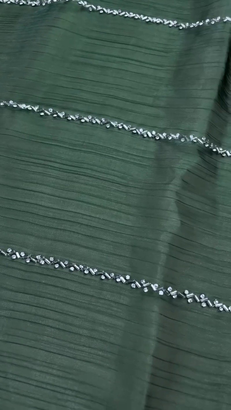 Midnight Emerald Shimmer Embellished Kurta Set - Image 3