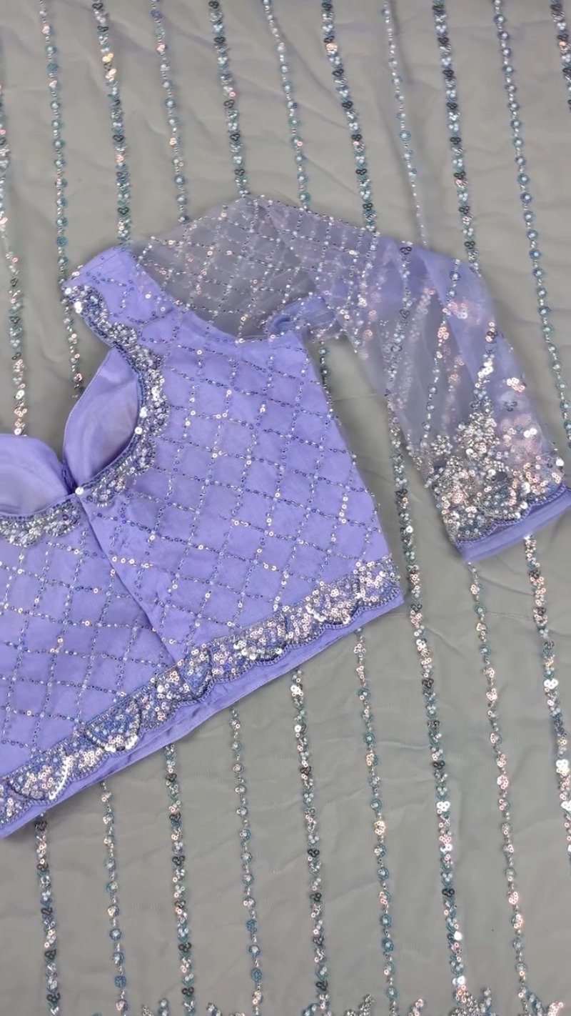 Enchanting Lavender Sequined Net Saree with Intricate Diamond-Grid Blouse - Image 4