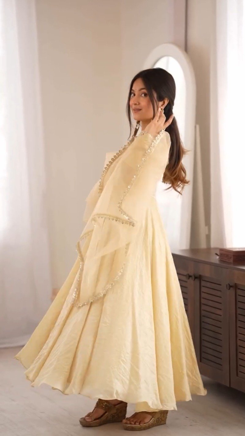 Ethereal Champagne Gold Crushed Silk Anarkali Suit Set – Available in Single Variant - Image 6